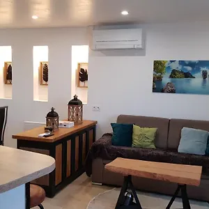 https://maison-au-calme-en-campagne.fr-provencehotel.com